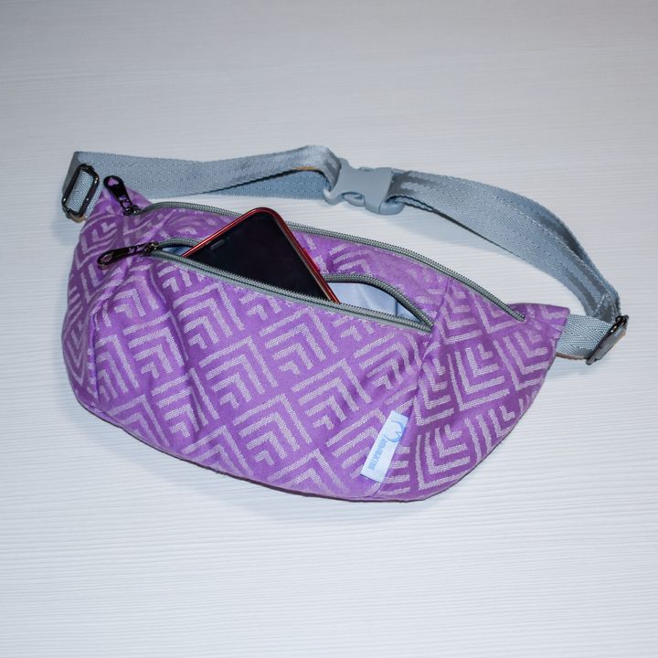 Buy Belt bag lilac Geometry